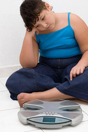 50%的肥胖症青少年患有周期性贪食现象,他们常有大量进食的欲望和行动